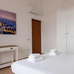 Welcomely - Isole Apartment *