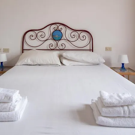 Welcomely - Isole Apartment *